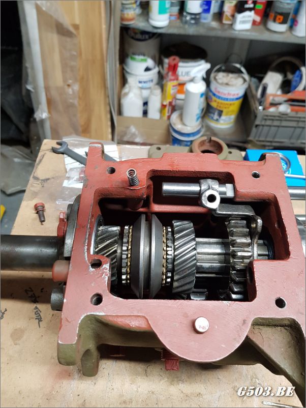 Install the 1st/reverse shift fork, 